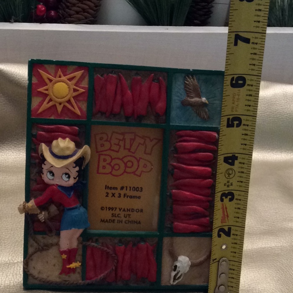 Betty Boop Picture Frame - Picture 3 of 3
